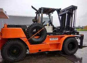 Forklift