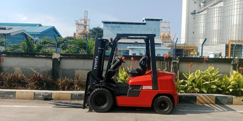 Toyota 2.5 Ton Sold to Makassar